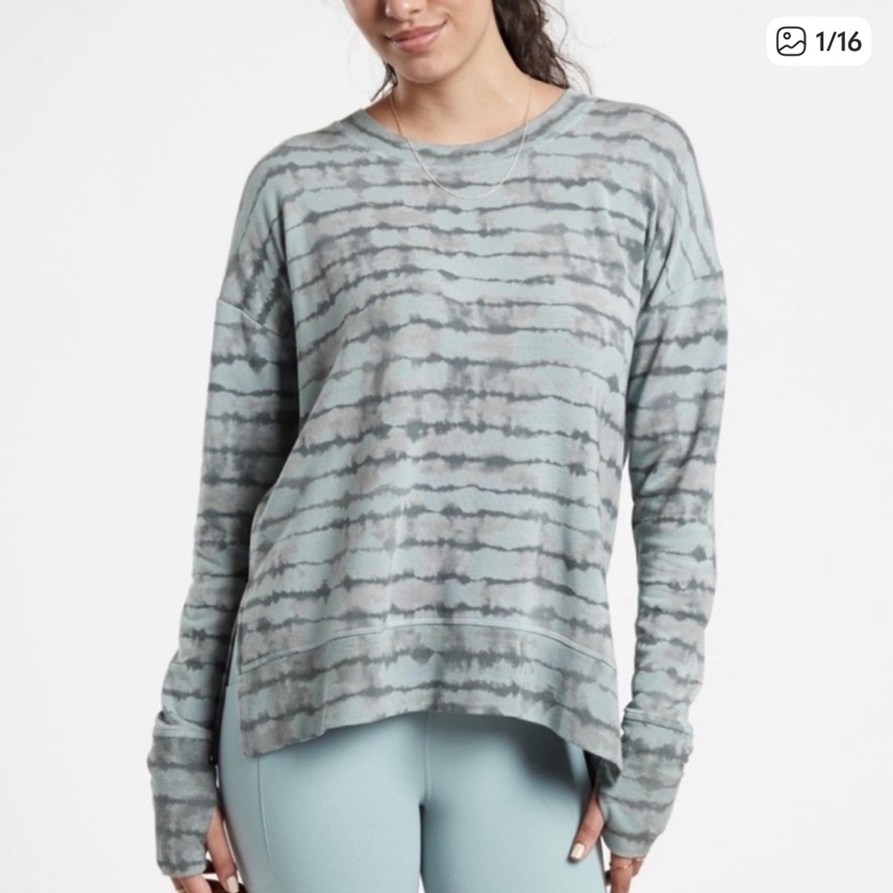 Athleta Coaster Luxe Tie-Dye Long Sleeve sweatshirt size M